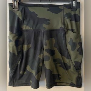 All In Motion Biking Athletic Shorts Women's M - Green Black Camouflage